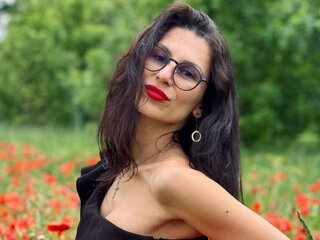 LuisaDekar's Current Model Photo
