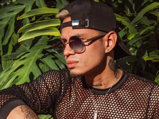 CarrazcoAngell's Current Model Photo