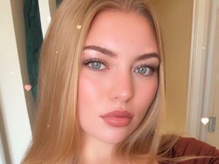 Ellie19Xo's Current Model Photo