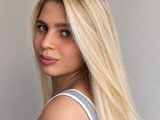 Clara Medelim's 当前模型照片